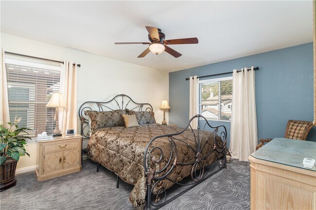 Building Photo - 27194 Red Maple St