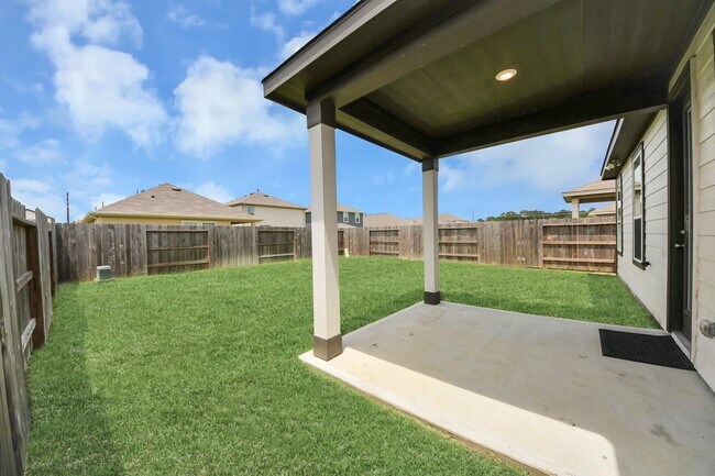 Building Photo - 22830 Brisbee Ln