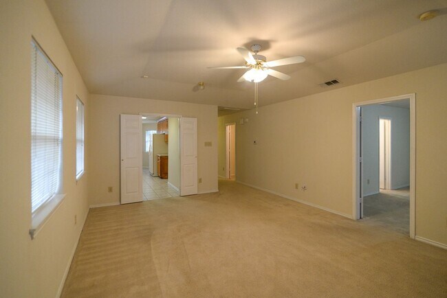 Building Photo - Spacious 2 Bedroom, 2 Bath Duplex – Over 1...