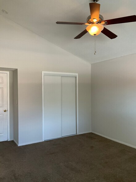 Building Photo - 4701 Flat Shoals Rd