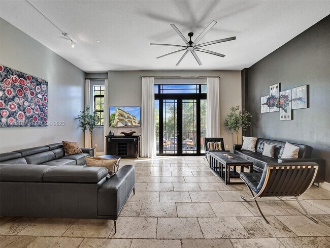 Building Photo - 2356 Wilton Dr