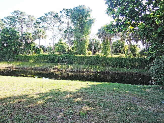 Building Photo - 944 Savannas Point Dr