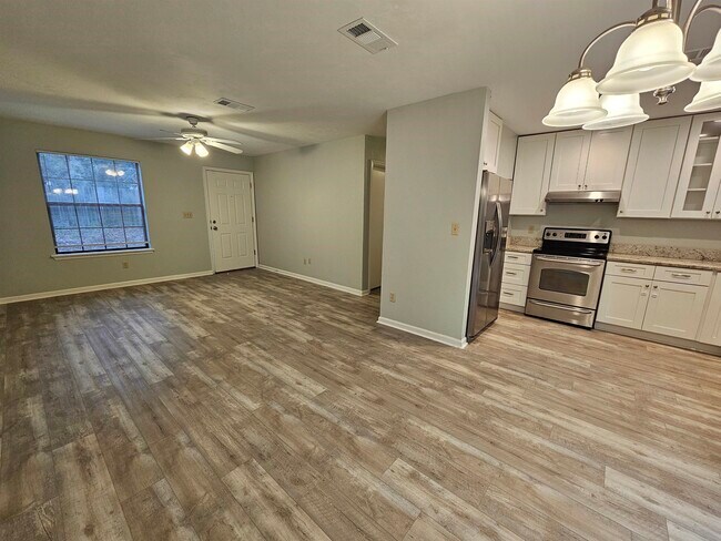 Building Photo - 8224 Hunters Ridge Trail