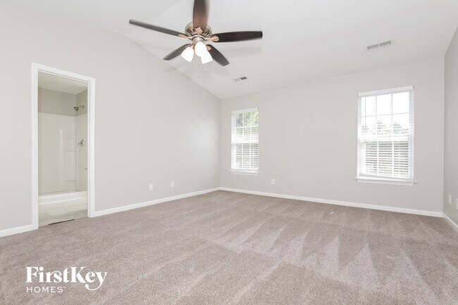 Building Photo - 851 Peachtree Meadows Cir