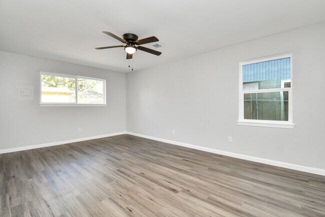 Building Photo - 9622 Vilven Ln