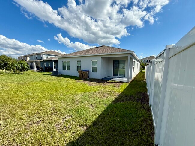 Building Photo - 5576 Vigo Lp