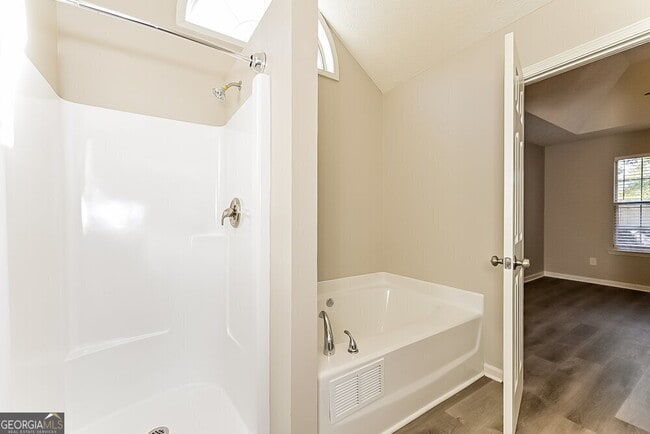 Building Photo - 210 Coldsprings Ct