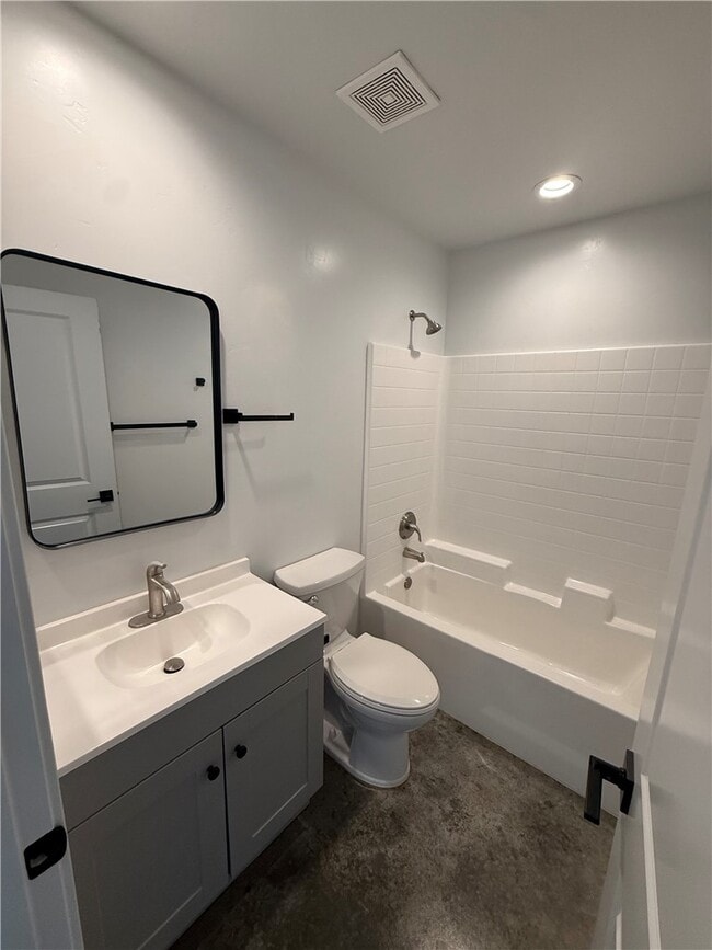 Building Photo - 3606 N Wells St