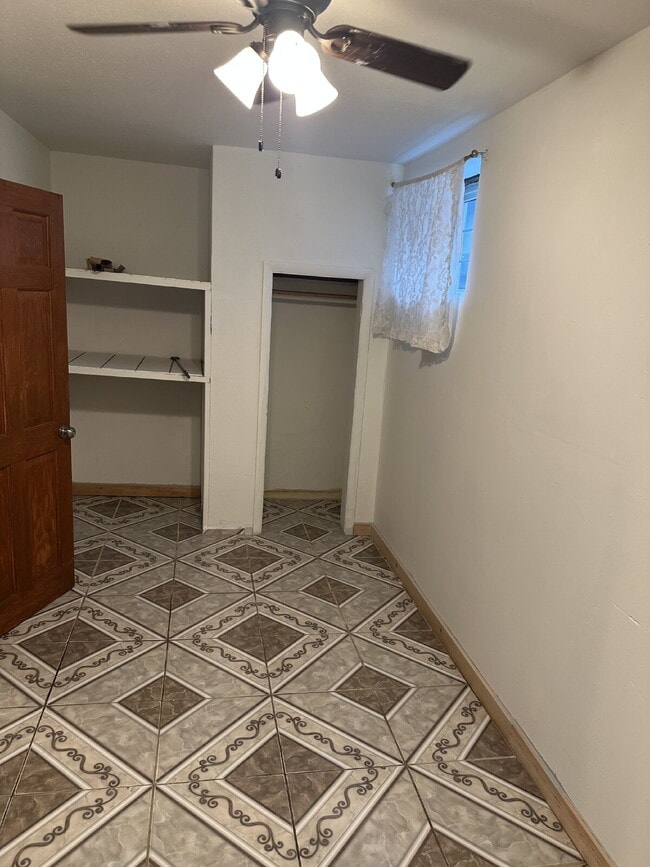 Building Photo - Classic Denver Home: 3 Beds, Updated Kitchen, Private Yard, Parking