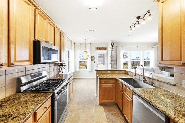 Building Photo - 21205 Penny Royal Dr