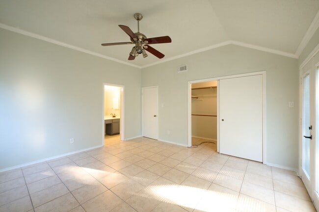 Building Photo - 5838 N Magazine Cir