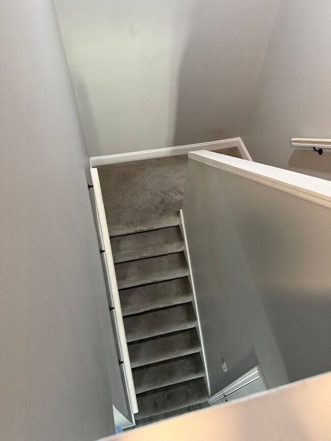 Building Photo - Destin townhome...AVAILABLE NOW!!!