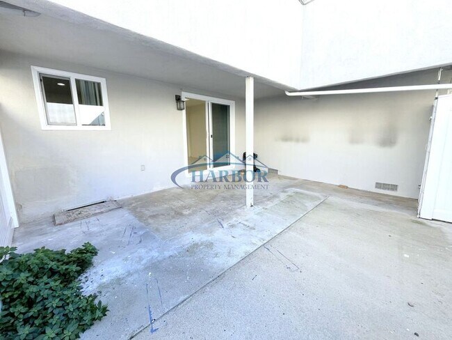 Building Photo - 1107 Opal St