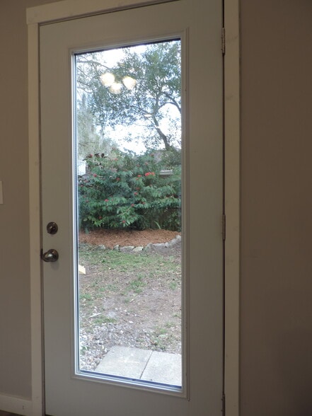 Building Photo - 2704 E Washington St