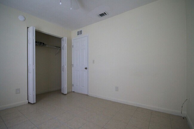 Building Photo - Lovely 3 bd/2 ba home in Summerfield!