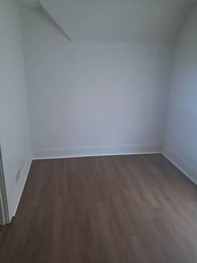 Building Photo - 1126S32ndJ