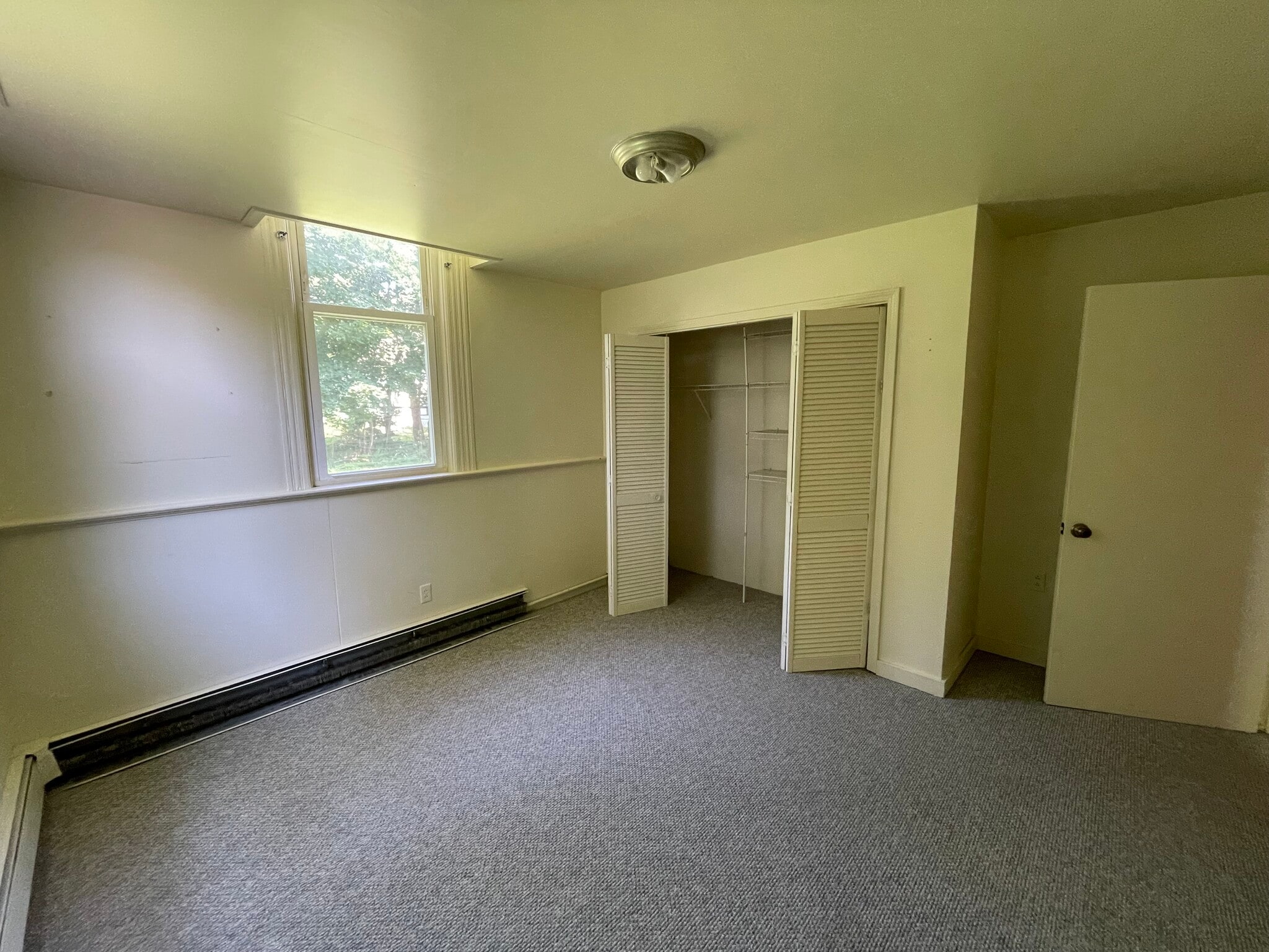 Bedroom 1 - 20 Washington St