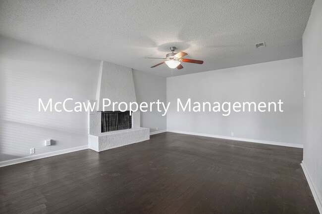 Building Photo - 1736 Brown Trail
