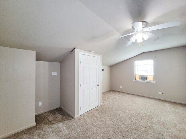Building Photo - 17423 Ranch Country Rd