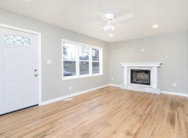 Building Photo - 212 Thornton Ave