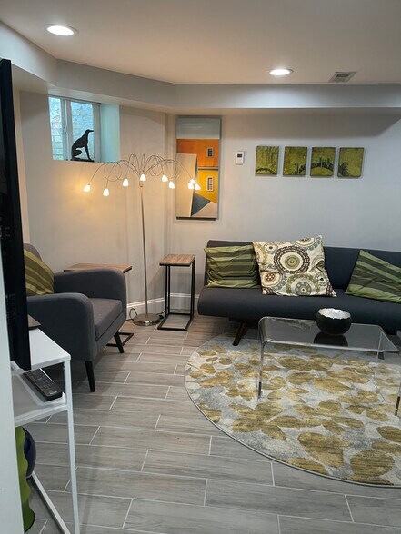 Living room. - 166 Bryant St NW