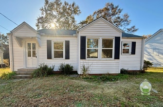 Building Photo - 111 Crane Ave