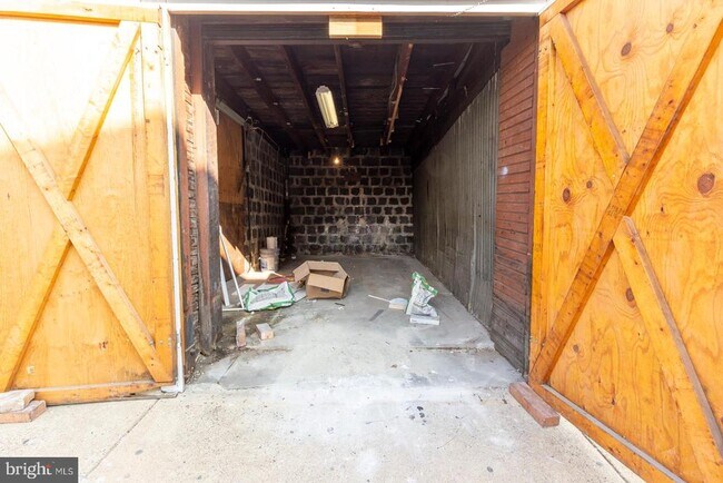Building Photo - 3127 Cedar St