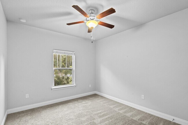 Building Photo - 8174 Miranda St