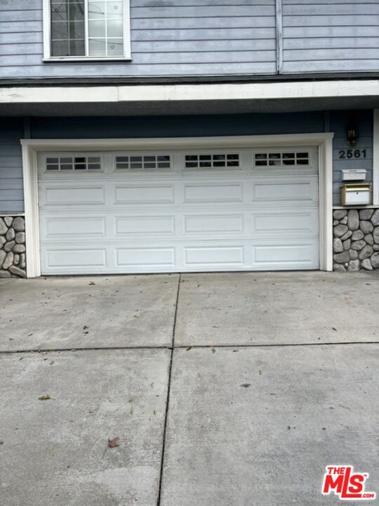 Building Photo - 2561 Mayfield Ave