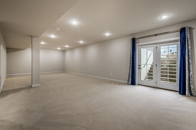 Building Photo - 2023 Hartland Stunner—6BR with 3-Car Garage