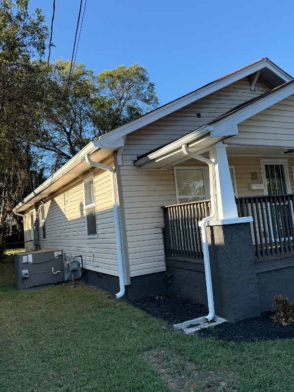 Building Photo - 4033 Porter Ave