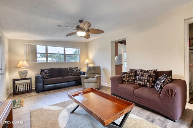 Building Photo - 114 Lynnhurst Dr