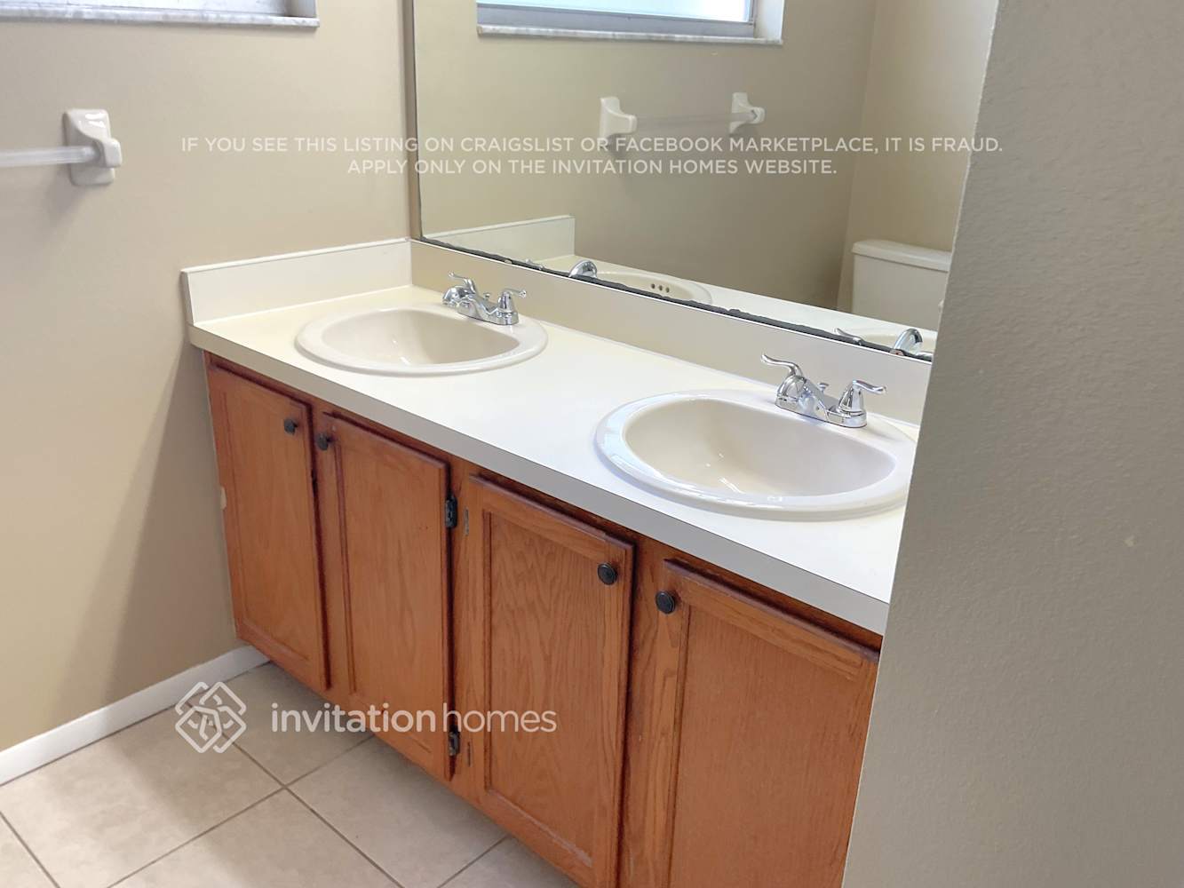 Building Photo - 713 46th St E