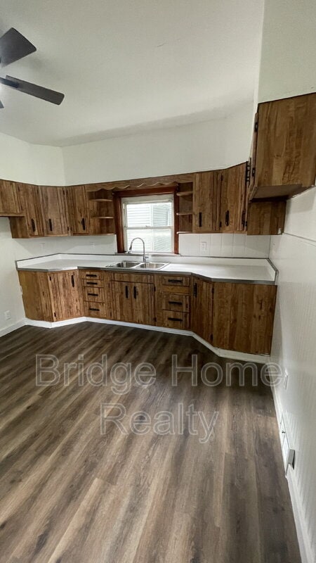 Building Photo - 517 Hudson St