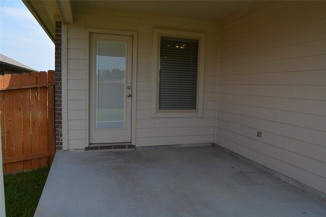 Building Photo - 13919 Leigh Lake Ln
