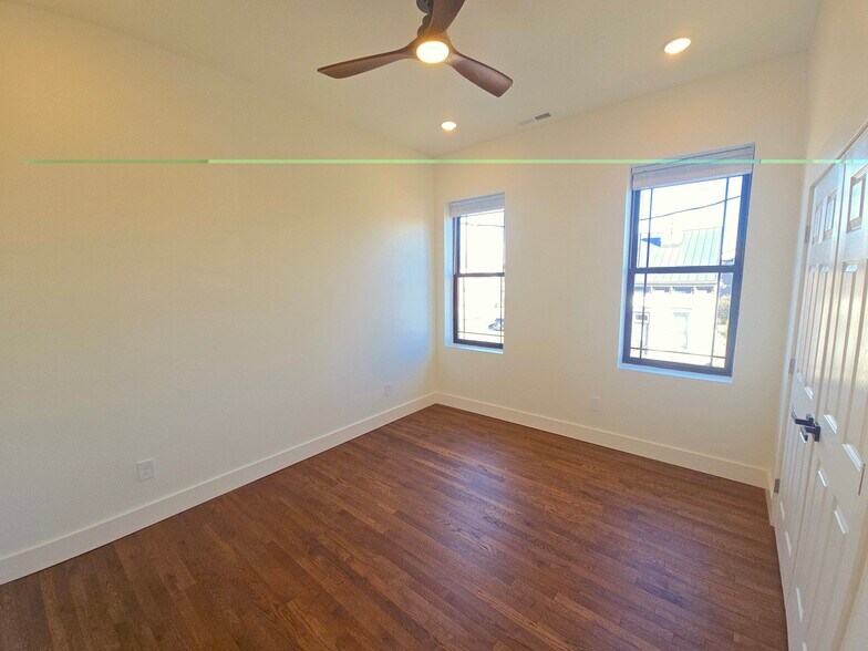 Building Photo - 1207 Lee St