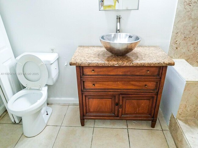 Building Photo - 11 N Crossings Cir