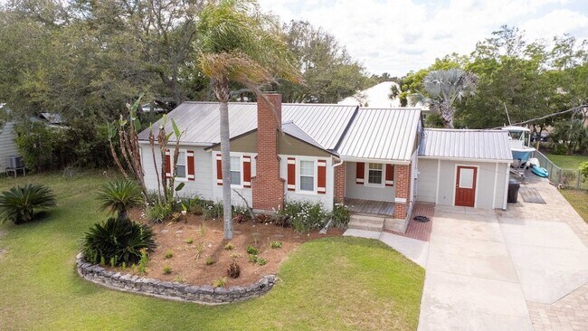 Building Photo - 31 Menendez Rd