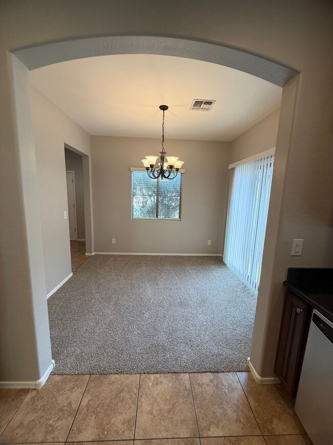 Building Photo - Community pool and a low maintenance yard