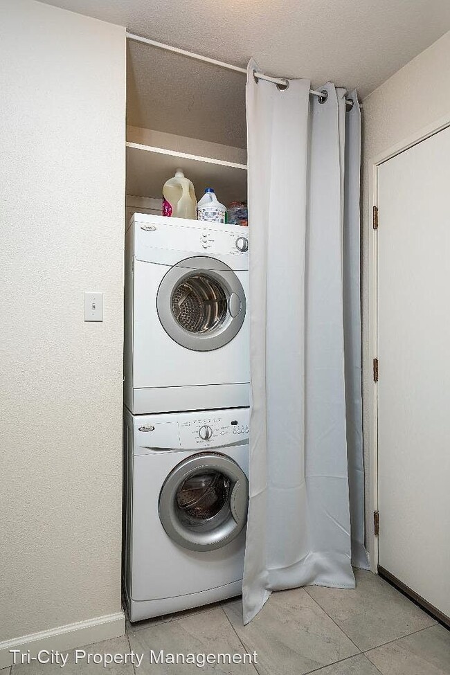 Building Photo - 2 br, 2 bath House - 19 Claremont Ave Unit 10