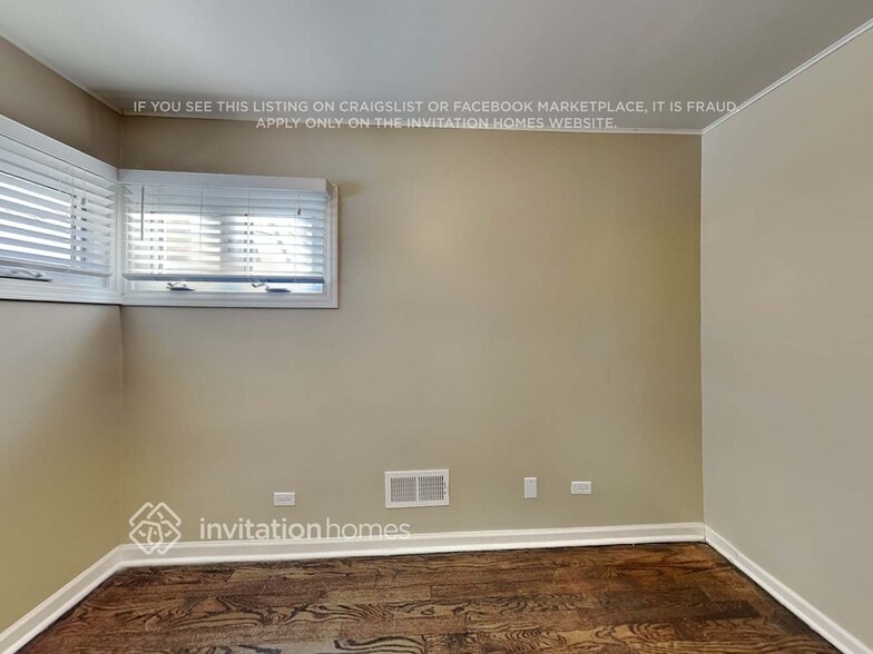 Building Photo - 9141 Menard Ave