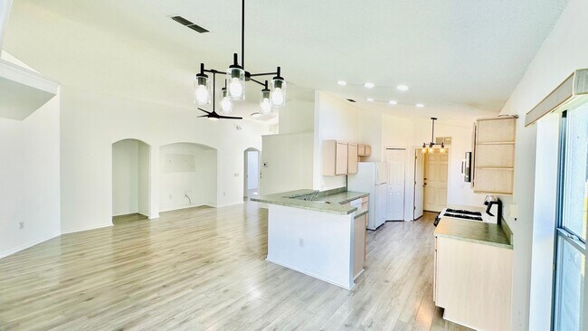 Building Photo - Relax & recharge in this Charming 3Bedroom...