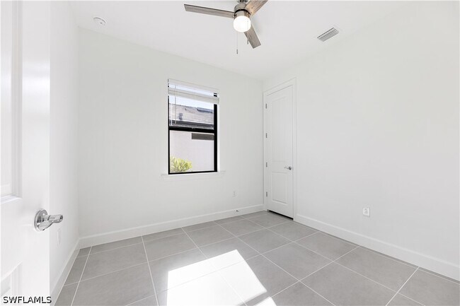 Building Photo - 19226 Hinkley Dr