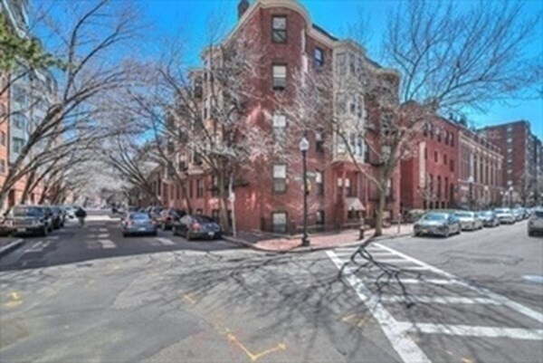 Building Photo - 40 St Botolph St