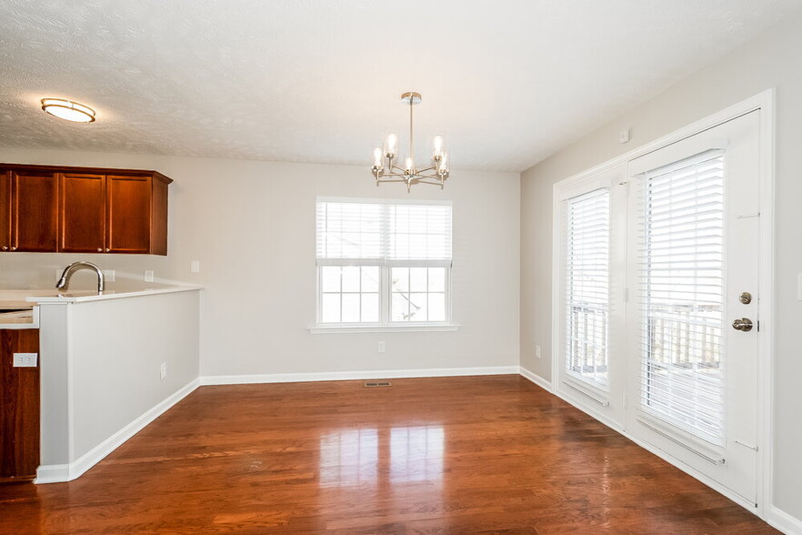 Building Photo - 4008 Pineorchard Pl