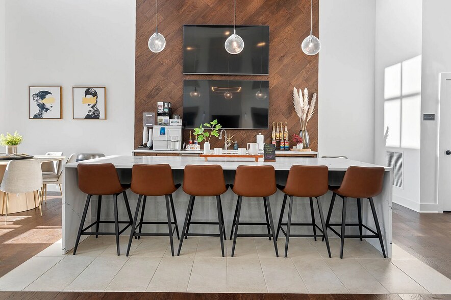 Building Photo - 1181 Manhattan Blvd