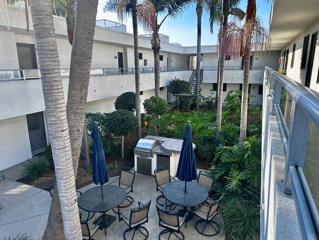 Building Photo - Carlsbad Village  Furnished 2 bedroom/2 ba...