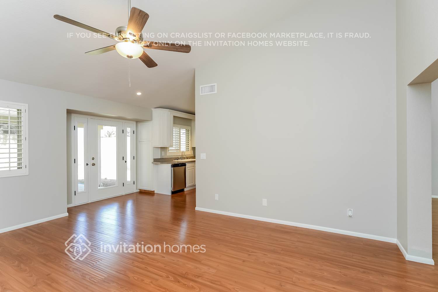 Building Photo - 5954 E Elmwood St
