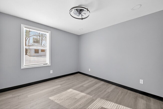 Building Photo - For Rent – 3 Bedroom Home | Section 8 Welcome