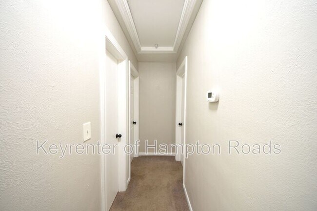 Building Photo - 4109 5th St